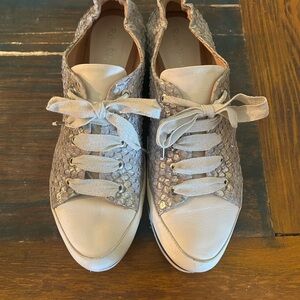 Kick it up A Notch for Holidays - Cute Silver Ron White Sneakers - Size 10